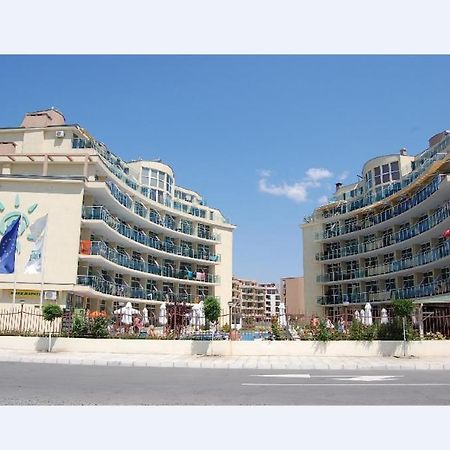 Julia Family Apartments ซันนีบีช ภายนอก รูปภาพ