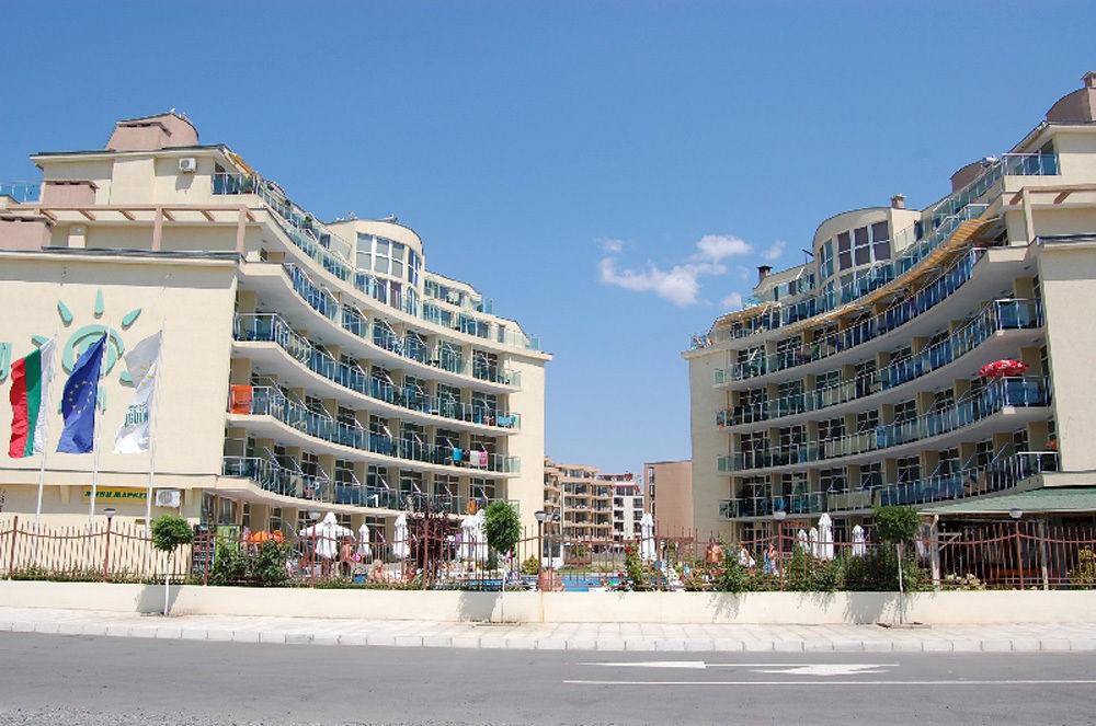 Julia Family Apartments ซันนีบีช ภายนอก รูปภาพ