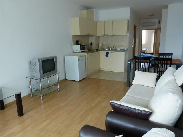Julia Family Apartments ซันนีบีช ภายนอก รูปภาพ