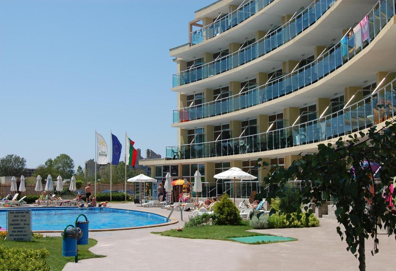 Julia Family Apartments ซันนีบีช ภายนอก รูปภาพ